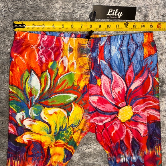Colorful Floral Women's Leggings, Lily by Firmiana - Picture 8 of 10